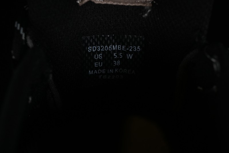 New Balance CRV CAP V2 Casual Sneakers with Flat Sole and Mesh Upper - SD3205BB2
