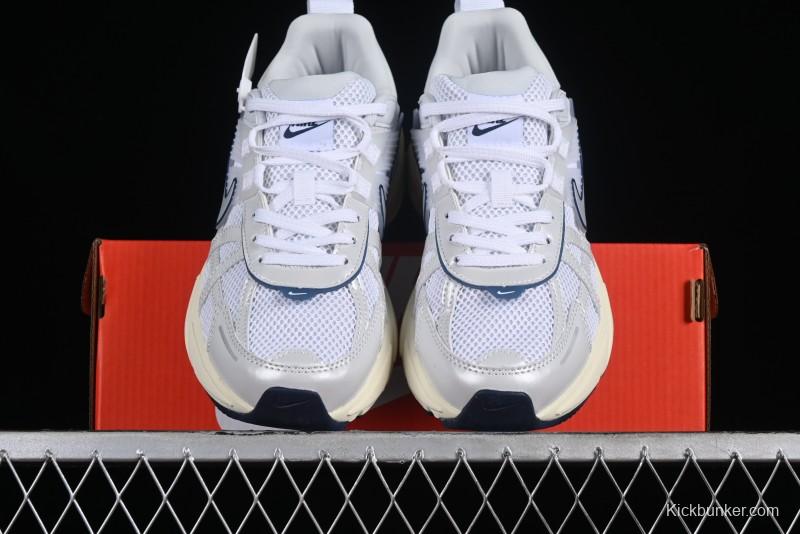 Nike Runtekk V2K Retro Low-Top Running Shoes with Cushlon Midsole - FD0736-102