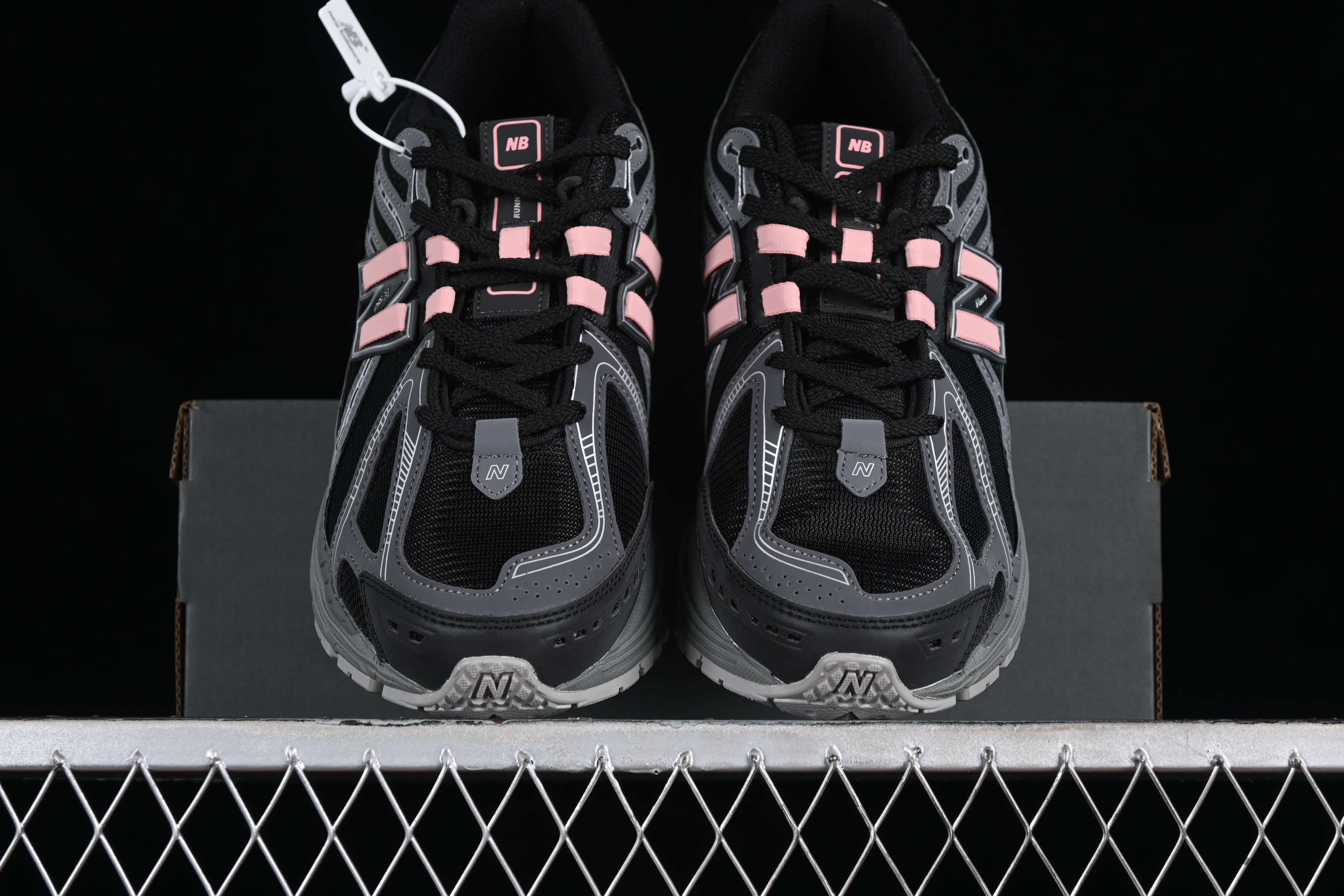 New Balance 1906 Series Retro Dad Style Casual Running Shoes - M1906RHC