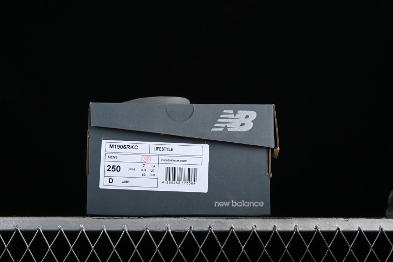 New Balance 1906 Series Retro Dad Style Casual Running Shoes - M1906RKC