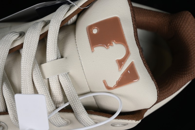 MLB Chunky Classic Base Heel Monogram Lightweight Platform Sneakers - 3ASXCBH4N43BGS