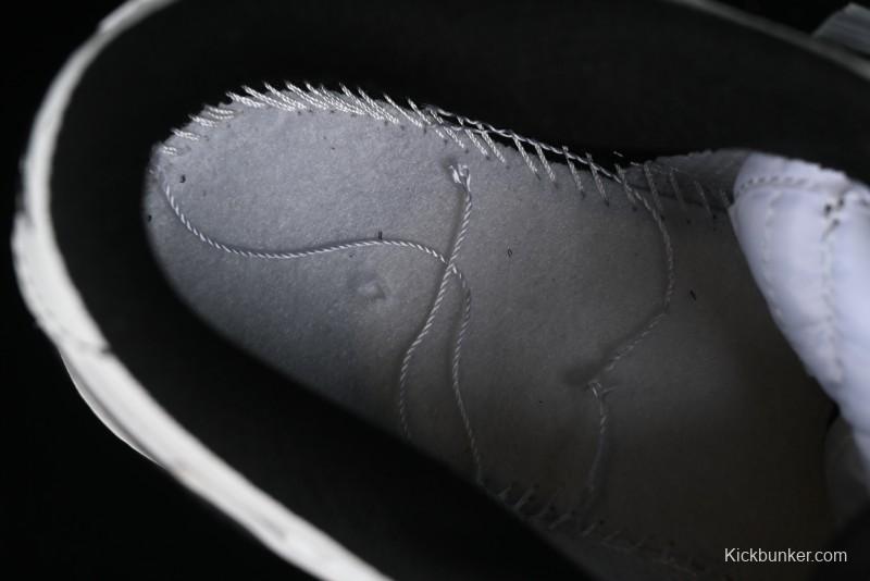 Nike Supreme x SB Dunk Low Casual Skate Shoes in Black and Beige - RM2308-237