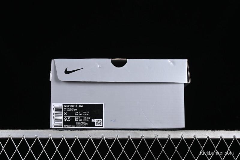 Nike SB Dunk Low Collaboration Triple Swoosh Military Green Colorway Low-Top Casual Skateboarding Shoes - NK5639-323