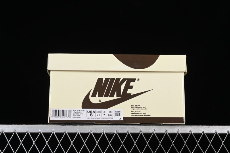 Nike Travis Scott x Air Jordan 1 Low OG AJ1 Reverse Swoosh Sneakers - DM7866-600