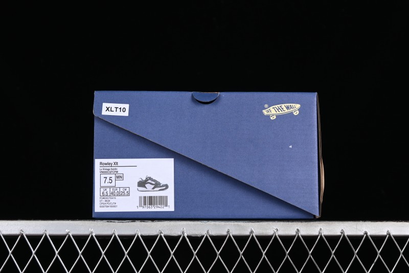 Vans Rowley XLT Series Skate Shoes with Cushioning and Durability - VN000CQFCPM