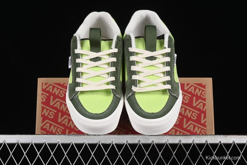Vans Chukka Push Low-Top Skate Shoes with Slip-Resistant Sole in Apple Green - VN0008ZE08P