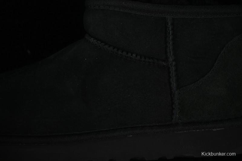 UGG Classic Ultra Mini Short Boots with Genuine Australian Sheepskin and TREADLITE Outsole - 1116109