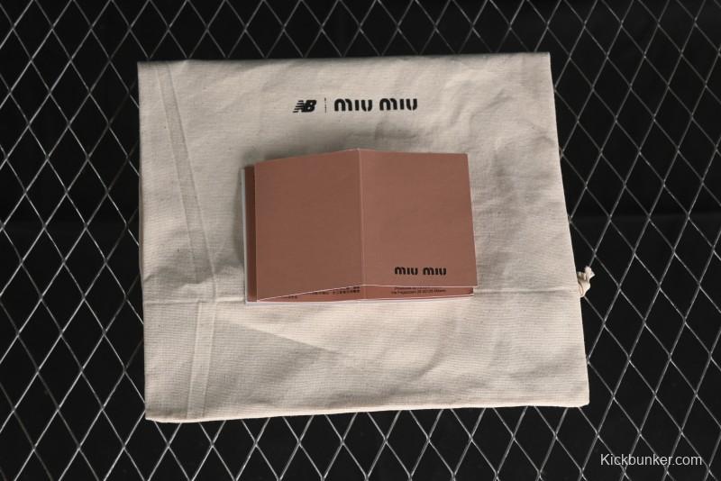 Miu Miu x New Balance 530 Low-Top Retro Running Shoes with Deconstructed Design - 38165