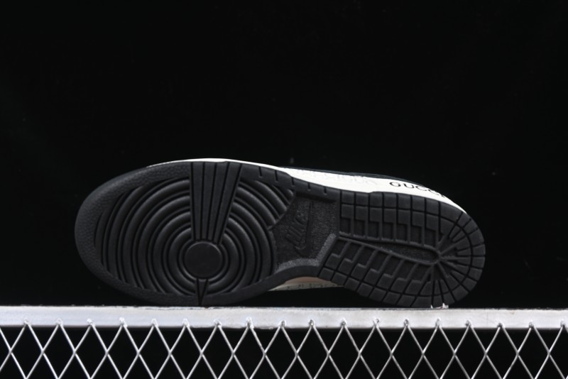 Nike SB Dunk Low Gucci Collaboration Black White Lettering Anniversary High-End Custom Low-Top Casual Skate Shoes - DJ2024-098