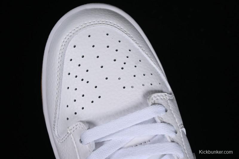Nike SB Dunk Low Casual Skate Shoes with White and Gum Sole - 311369-100