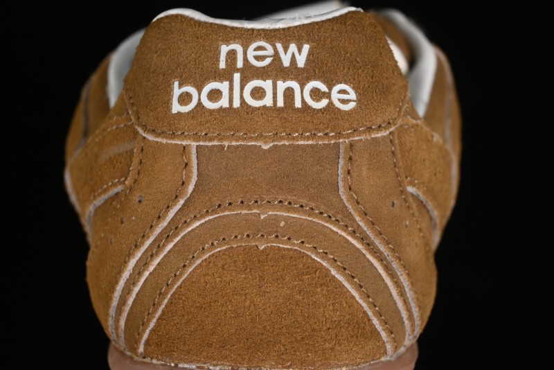Miu Miu x New Balance 530 Low-Top Retro Running Sneakers with Deconstructed Design - AJD4