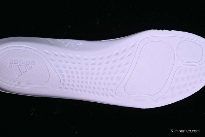 Adidas Yeezy Boost 700 V2 Utility Black Running Shoes with 3M Reflective Details - FV5304