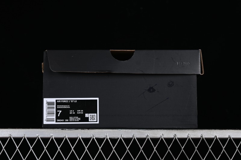 Nike Air Force 1 Low Luxe Casual Sneakers with Thick Sole and Waterproof Design - DM2451-200