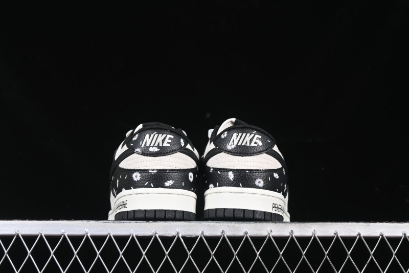 Nike SB Dunk Low Lightning Collaboration Daisy Black Check Anniversary Customized Low-Top Casual Sneakers - DJ2024-069