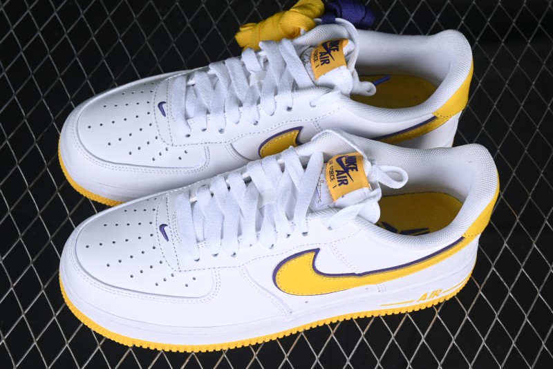 Nike Air Force 1 '07 Low Kobe Casual Sneakers with Full-Layer Leather and Full-Length Air Cushion - FZ1151-100