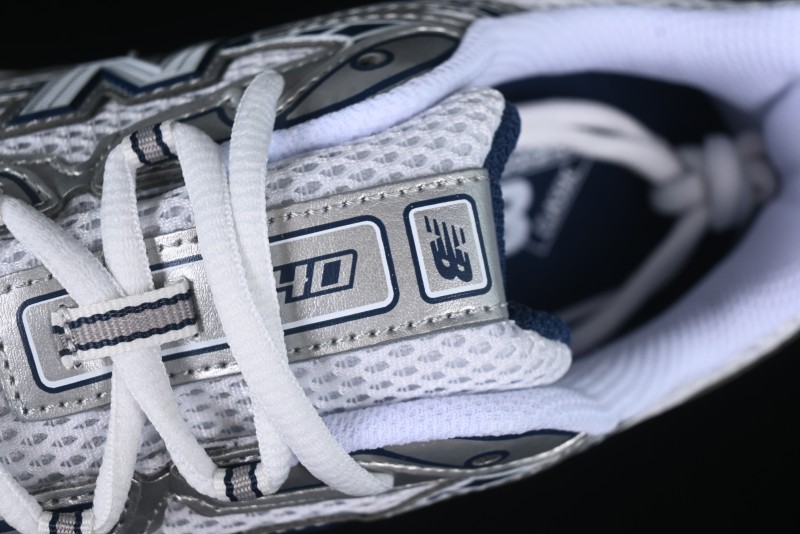 New Balance 740 Series Retro Dad Style Casual Running Shoes - U740WN2