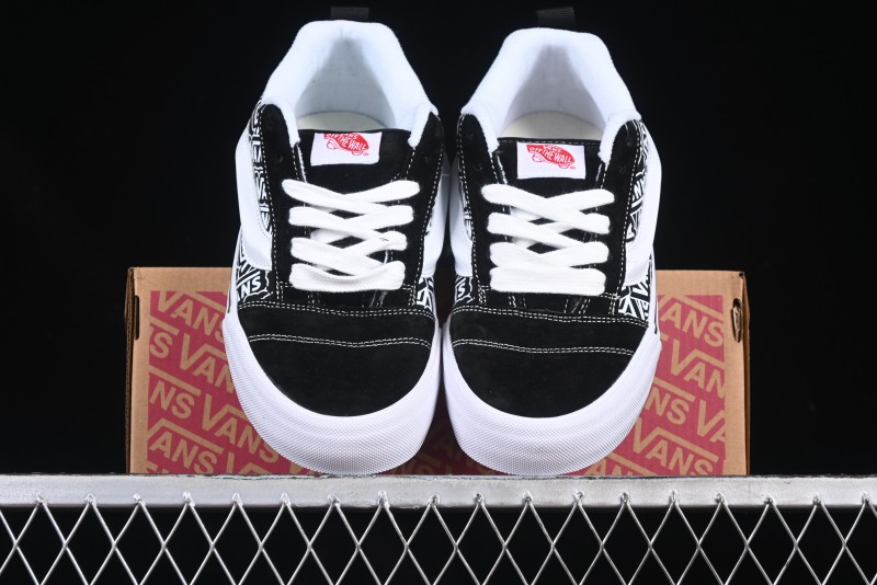 Vans Knu Skool Low-Top Retro Chunky Sneakers - VN000CS0239