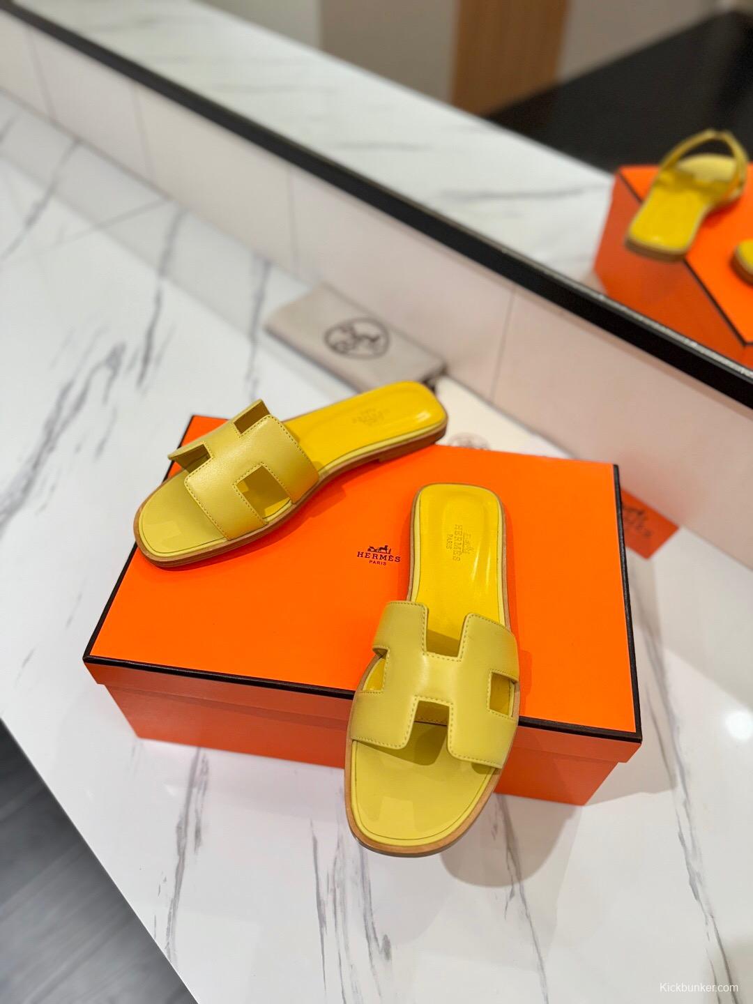 2025 Women Hermès Yellow Leather Slippers