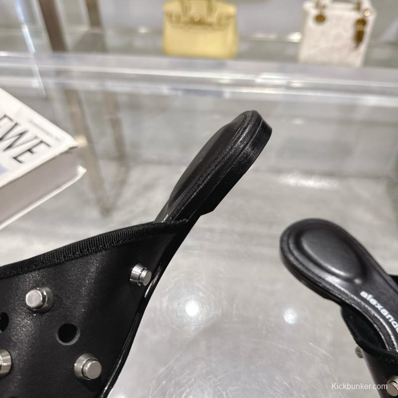 2025 Slippers Alexander Wang Black Leather Studded LY00310