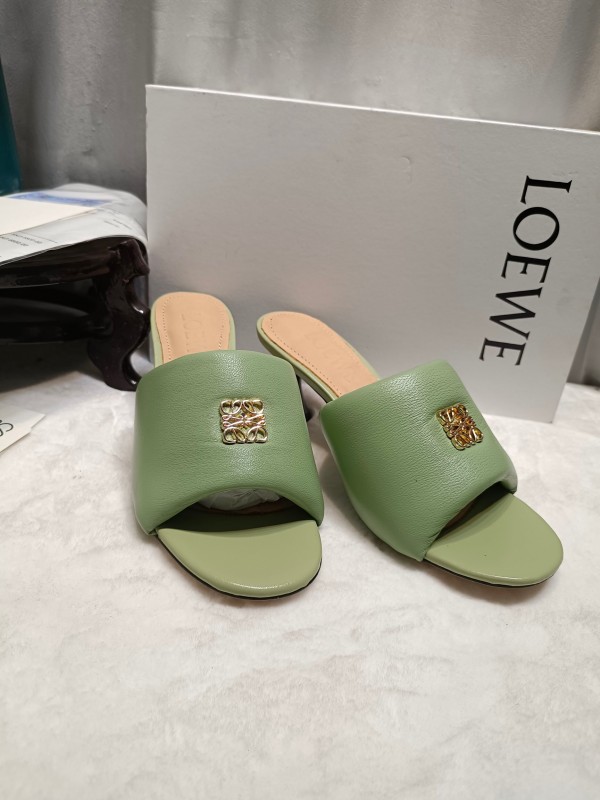 2025 Women Loewe Green Leather Slippers