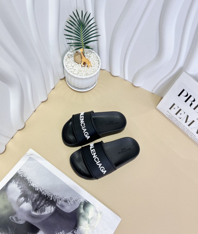 2025 Kids BALENCIAGA Black Leather Slippers