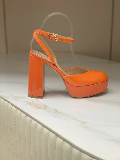 2025 Women Gianvito Rossi Orange Patent Leather Platform Sandals KFY00340