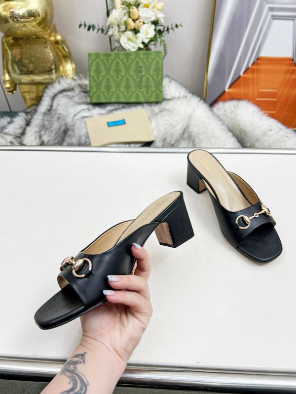 2025 Women Gucci Black Leather Mules Classic Buckle MJ00180