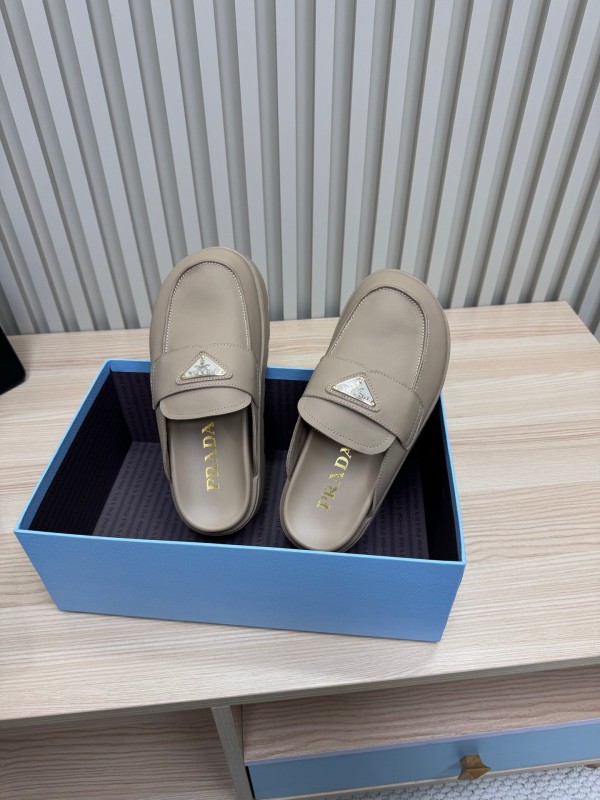 2025 Women Prada Beige Leather Slippers