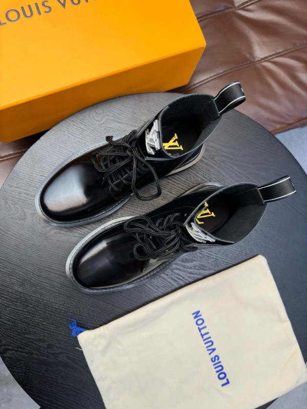 2024 Men Louis Vuitton Black Calf Leather High-top Casual Shoes MJ00440