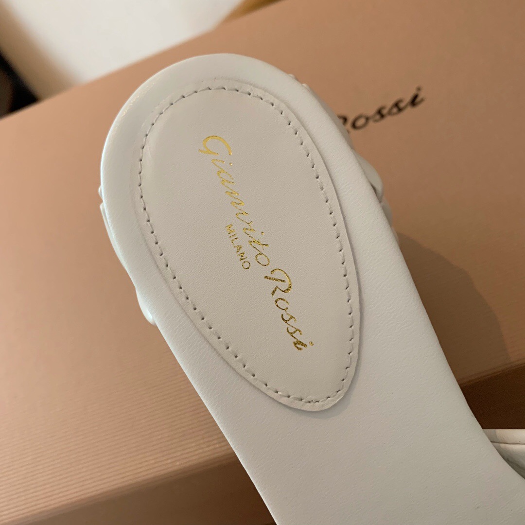 2025 Women Gianvito Rossi White Leather Slippers KFY00260