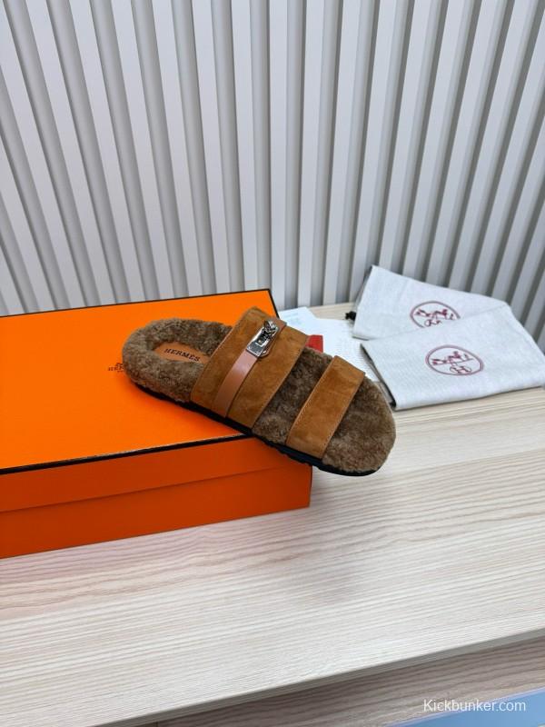 2024 Slippers Hermès Brown Suede Shearling Slippers MJ00300