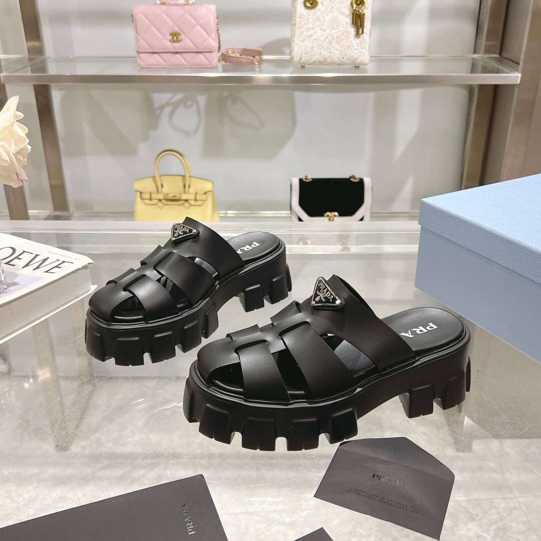 2025 Women Prada Black Leather Slingback Sandals LY00250