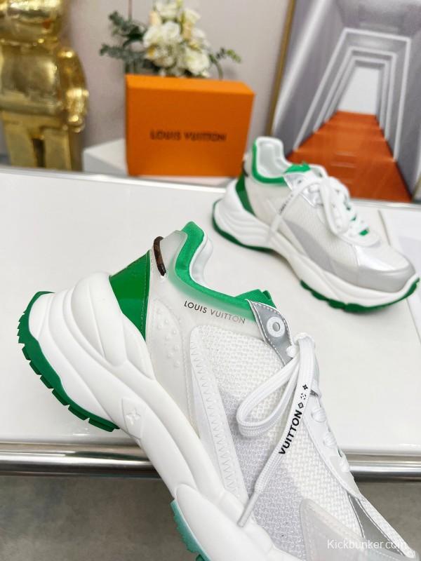 2025 Unisex Louis Vuitton White Green Leather Mesh Rubber Sneakers LY00340