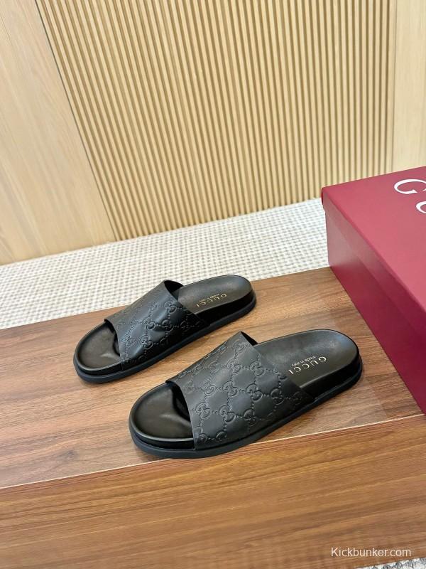 2025 Women Gucci Black Leather Slippers LY00220