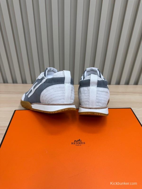2025 Unisex Hermès White Grey Suede Canvas Sneakers KFY00300