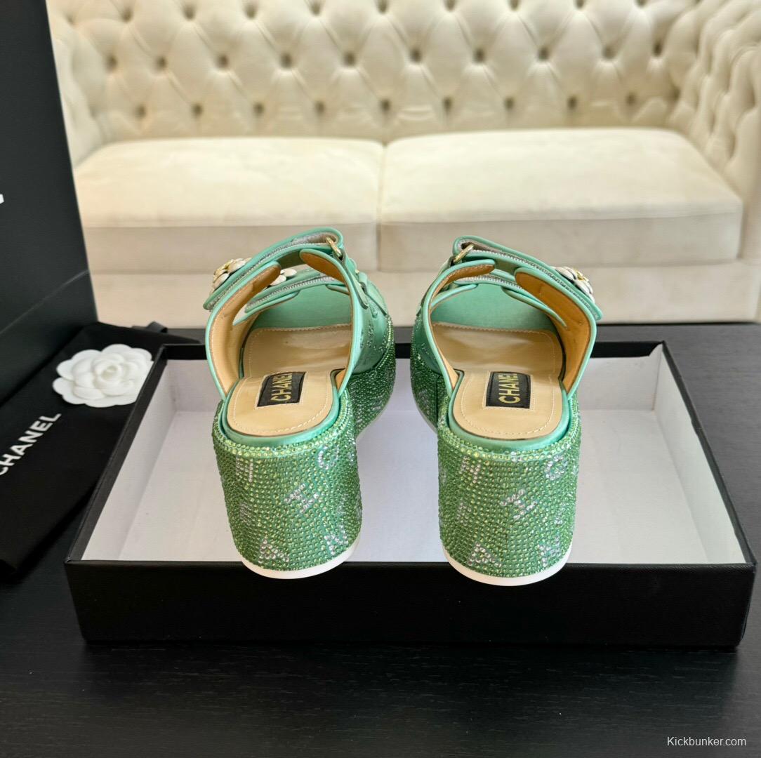 2025 Slippers Chanel Green Leather Platform Floral LY00330