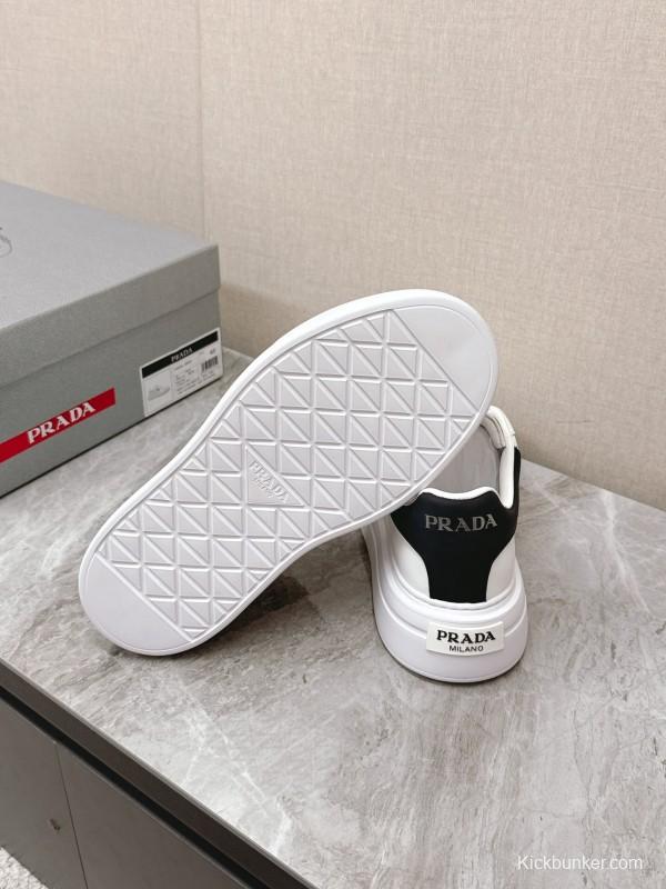 2025 Unisex Prada White Black Calfskin Leather Sneakers KFY00290