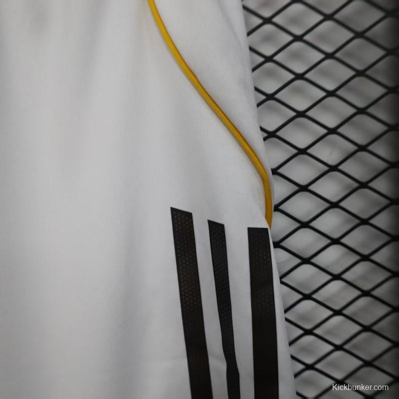 Player Version 25/26 Real Madrid Home Shorts
