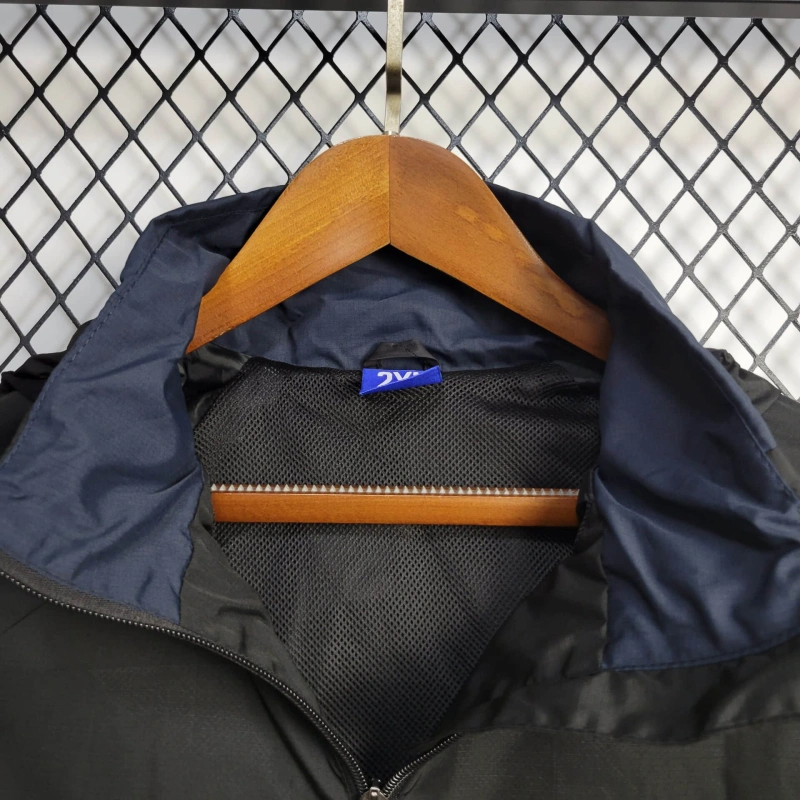 25/26 Newcastle United Jacket Black Windbreaker