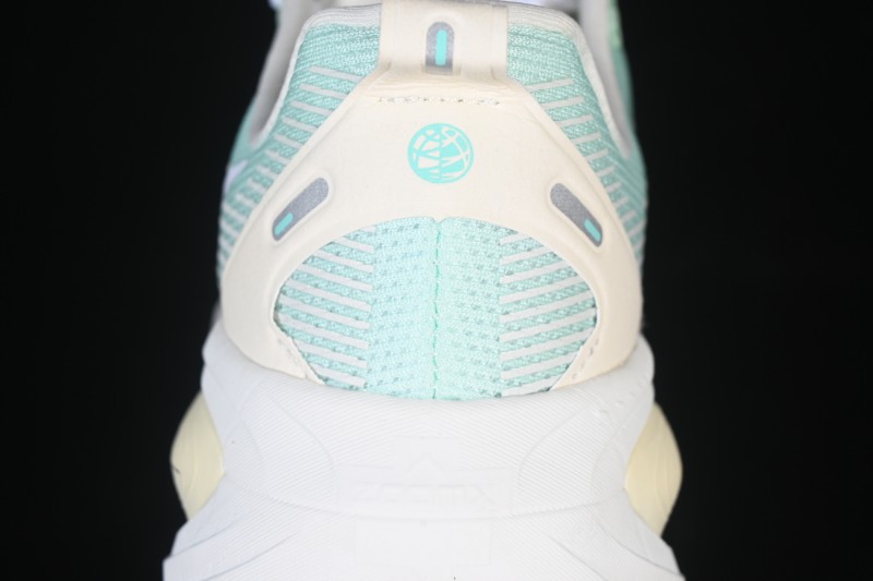 Nike Air Zoom Vomero 18 Cushioned Running Shoes - IH7349-331