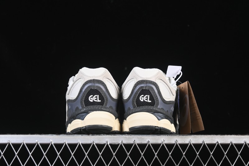 Asics Gel-NYC Retro Running Shoes with Breathable Mesh and Suede Upper - 1203A383-111