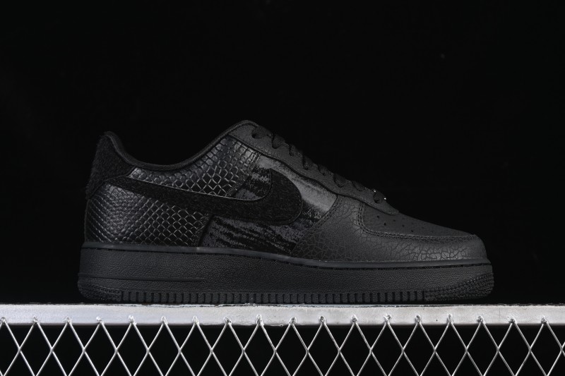 Nike Air Force 1'07 Low Casual Sneakers with Full-Length Air Cushion - HQ1977-001