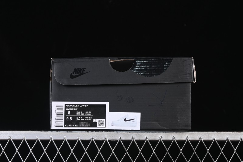 Nike Air Force 1 '07 Low Supreme Collaboration Casual Sneakers with Full-Length Air Cushion - CU9225-102