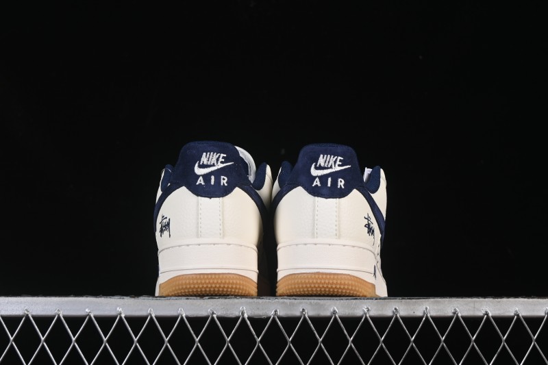Nike Air Force 1 '07 Low Stussy Collaboration Casual Sneakers with Full-Length Air Cushion - JS8028-016