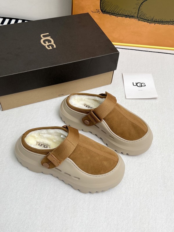 UGG Little Potato Half-Slip On Mule - MJ00