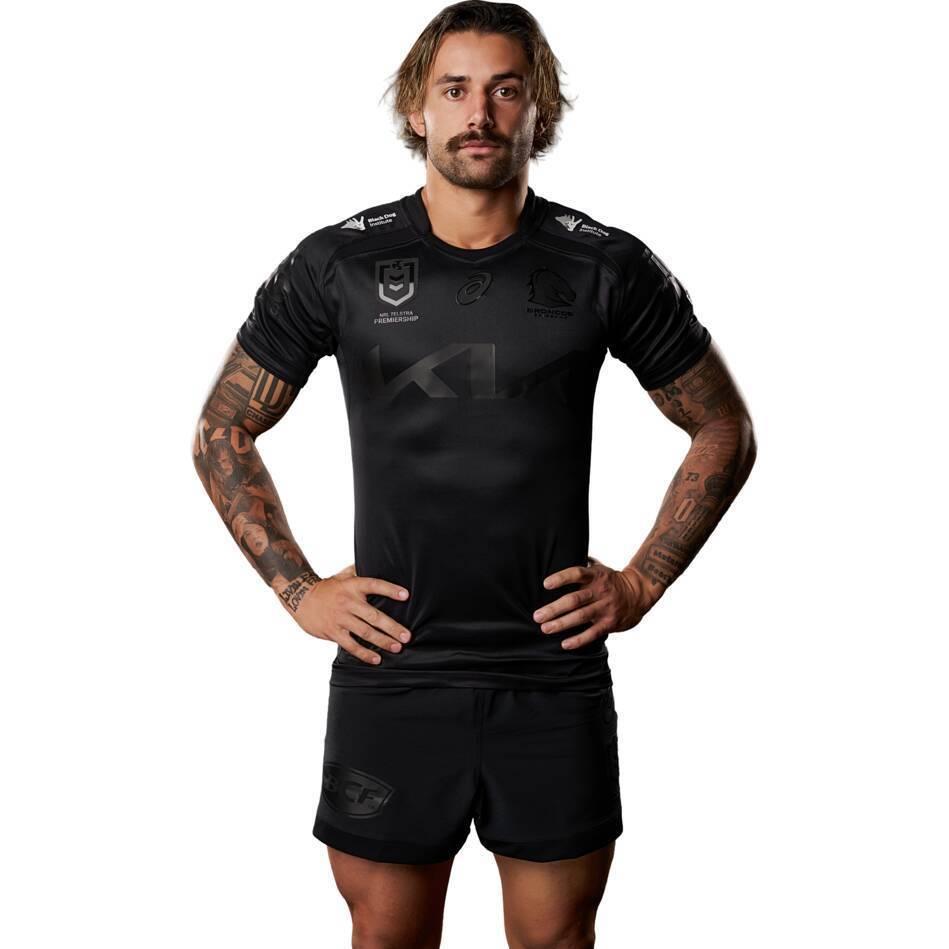25/26 Brisbane Broncos All Black with Tonal Design Jersey