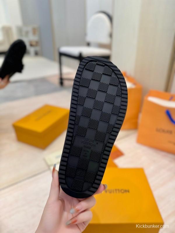 Louis Vuitton LV Monogram Sandals Spring Summer 2025 Latest Couple Series - KFY00291