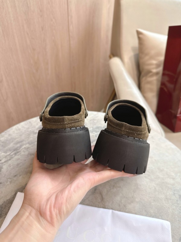 Gucci Women's Mule Shoes with Horsebit Detail - LY00300