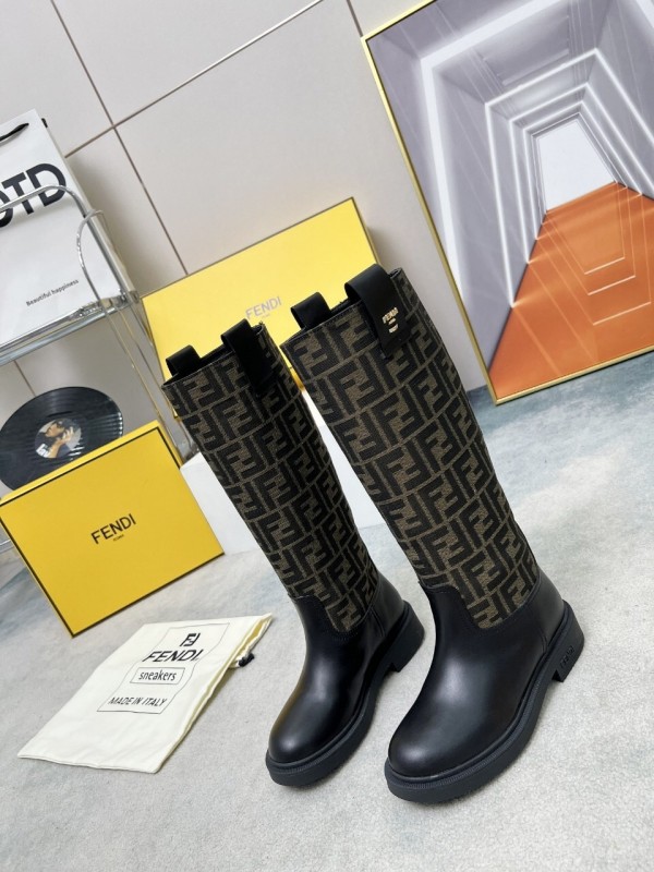 FENDI 2025/SS Fall Winter Monogram Platform High Boots - LY00400