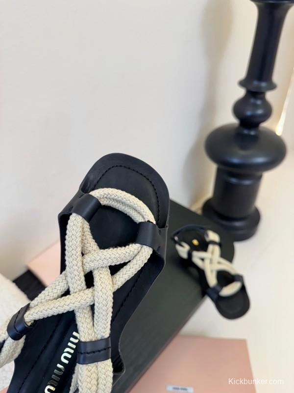Miu 2025/SS Fashion Week Rope Woven Sandals - KFY00330
